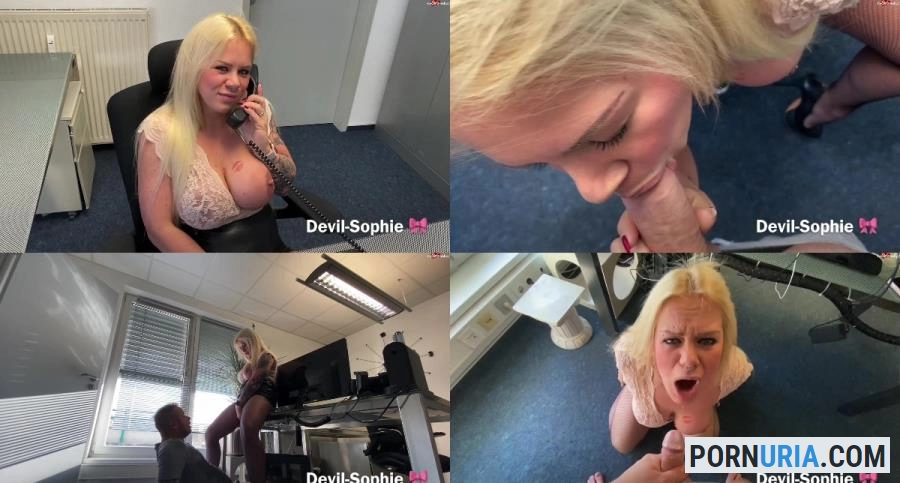 Devil Sophie - Dirty horny Pissschlacht in the office [FullHD 1080p] MDH Pissing