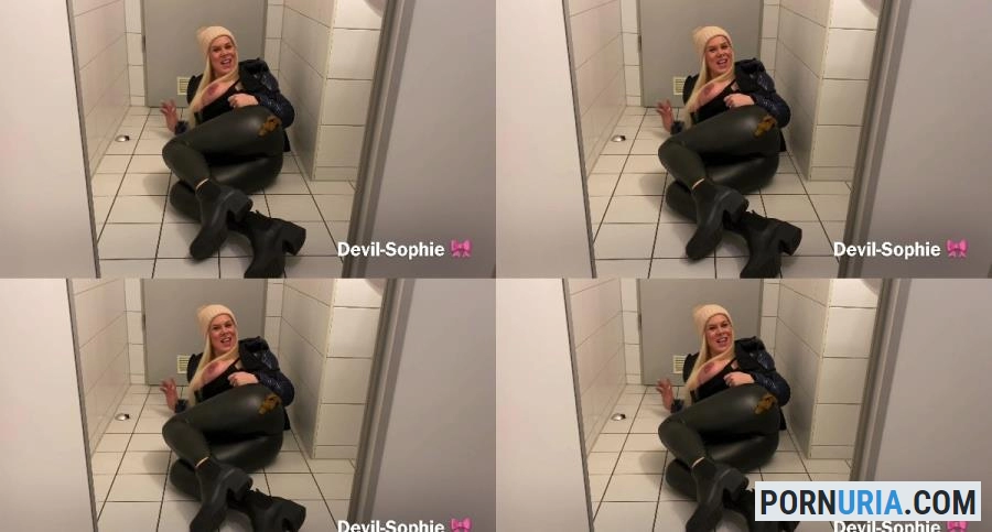 Devil Sophie - Caught with the office toilet door open - come and shit on my latex pants [UHD] MDH Pissing