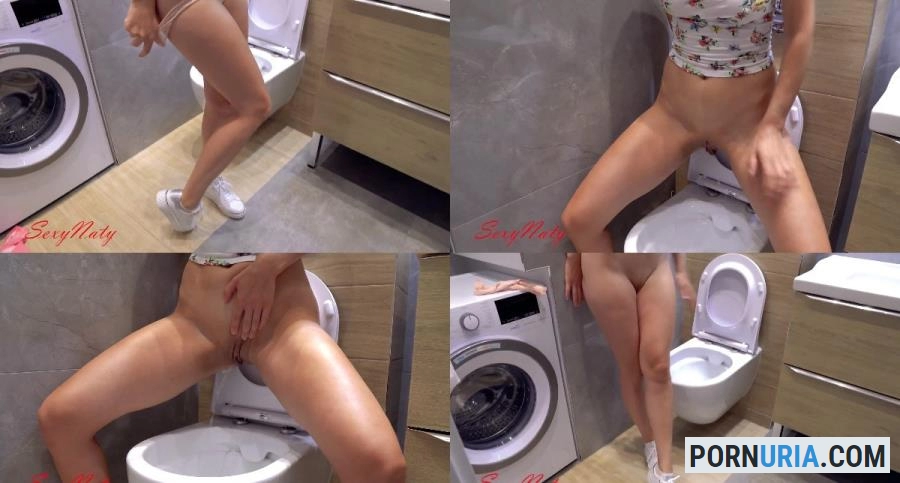 sexynaty - Wie Madchen wirklich in die Toilette pissen [FullHD 1080p] MyDirtyHobby.com